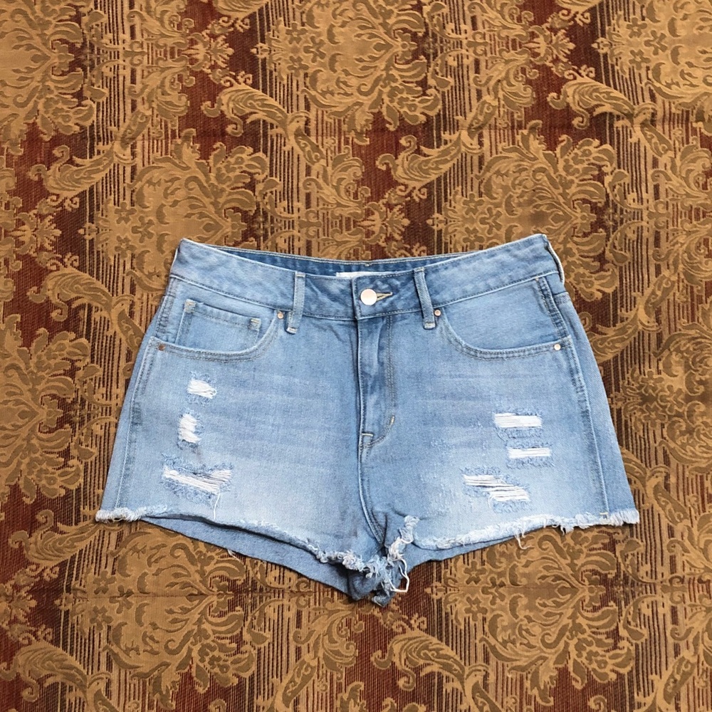Bullhead Size 28 High Rise Light Blue Distressed Denim Jean Shorts